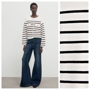 NWT. Massimo Dutti Pale Ecru/Black Striped Knit Cardigan. Size XS.